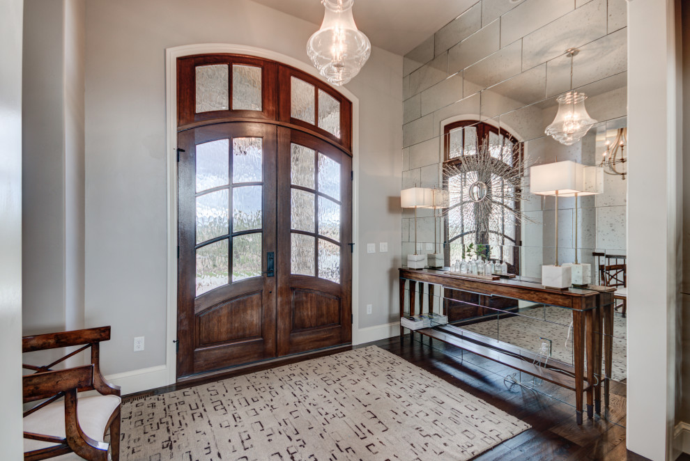 Transitional home design photo in Denver