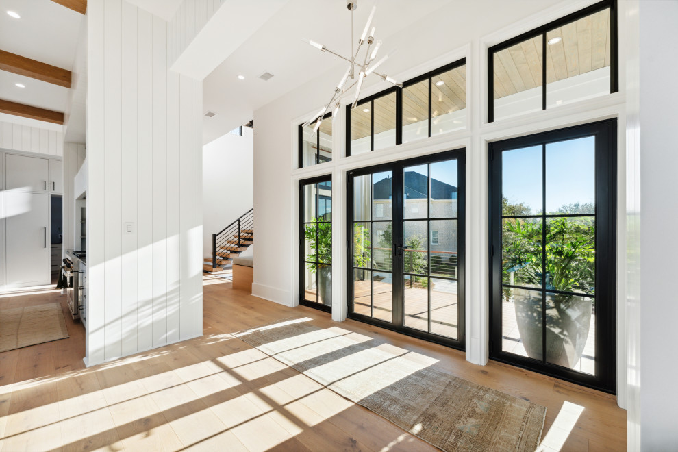 Home design - transitional home design idea in Charleston
