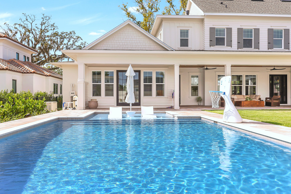 Transitional pool photo in Orlando