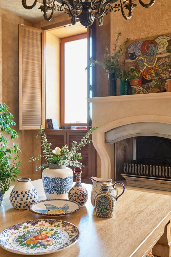 Картины над камином