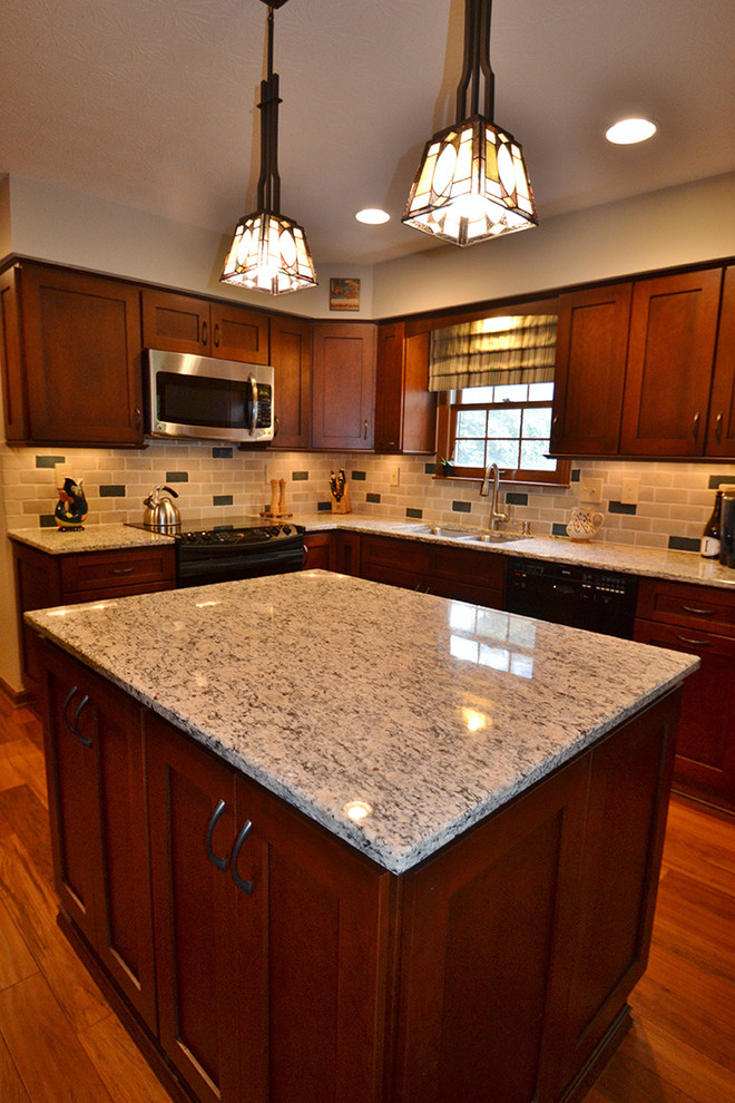 Splashing - Craftsman - Kitchen - Columbus - by The Jae ...