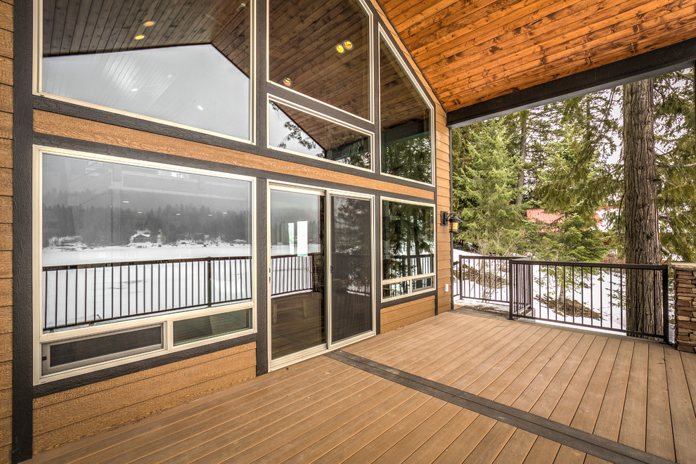 Mountain style home design photo in Seattle