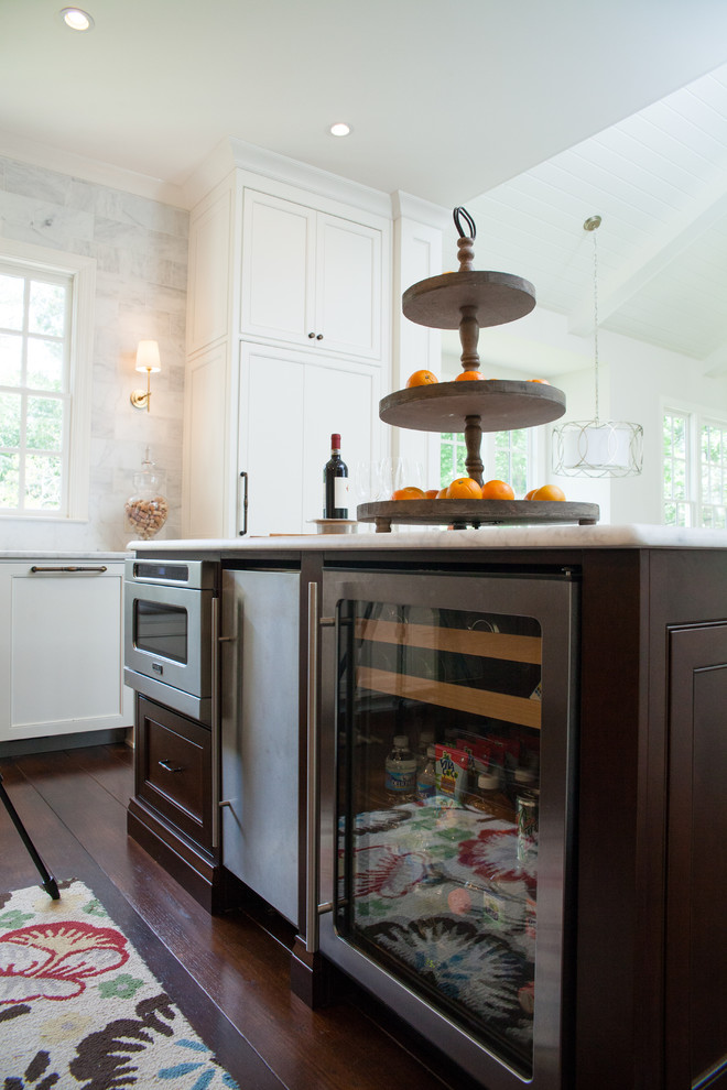 Home design - transitional home design idea in Atlanta