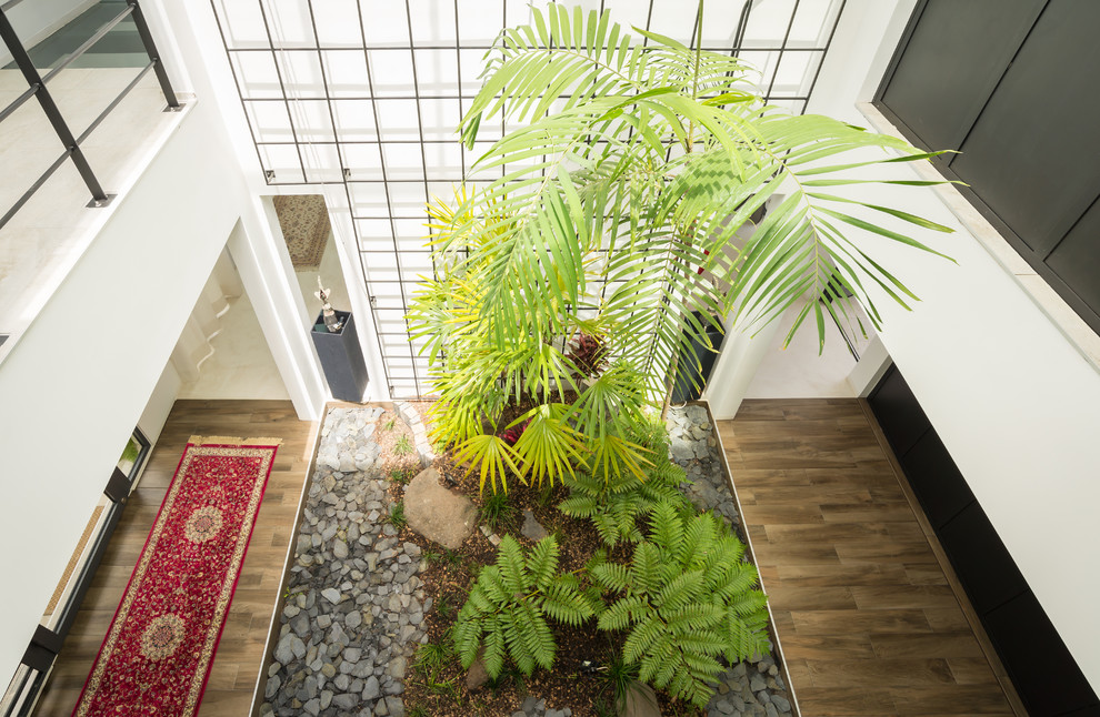 Réalisation d'une terrasse minimaliste.