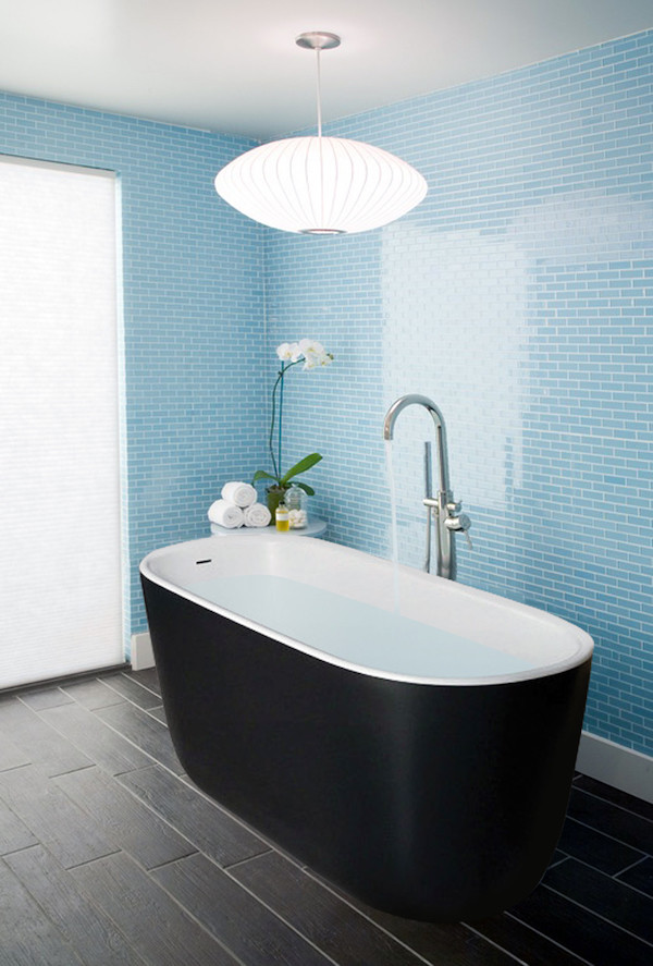 Design ideas for a small scandinavian master bathroom in Saint Petersburg with a freestanding tub, blue tile, mosaic tile, blue walls and porcelain floors.
