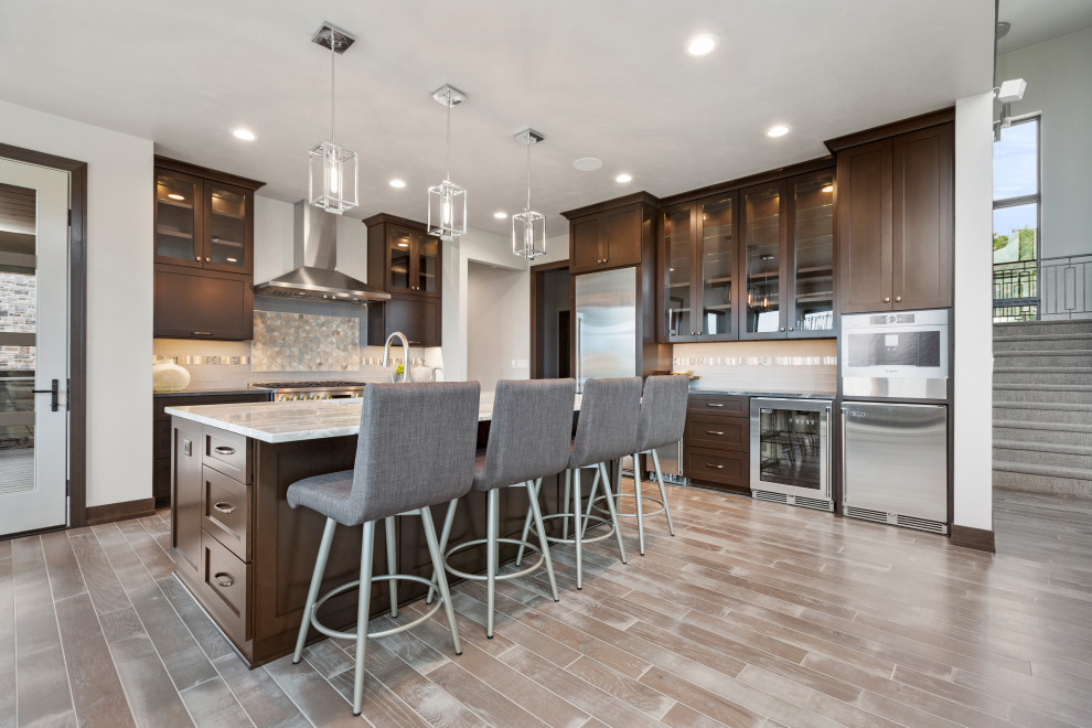 Inspiration for a transitional kitchen remodel in Milwaukee