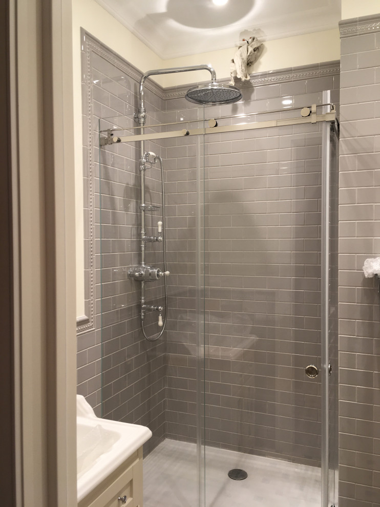 Душевая кабина в квартире