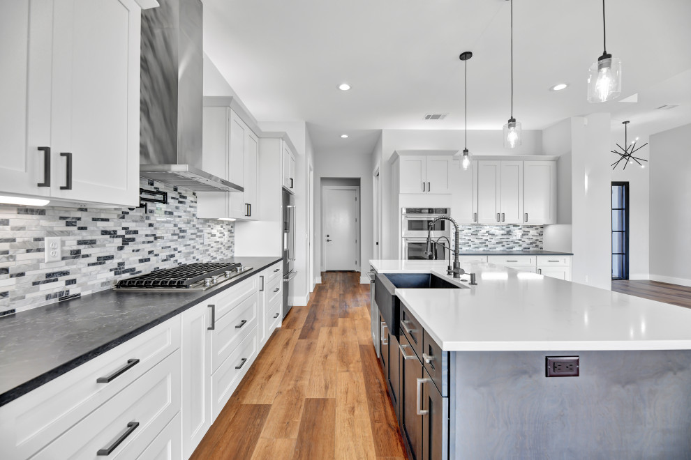 Horseshoe Bay Modern