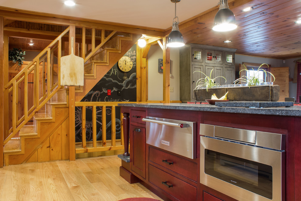 Kitchen - rustic kitchen idea