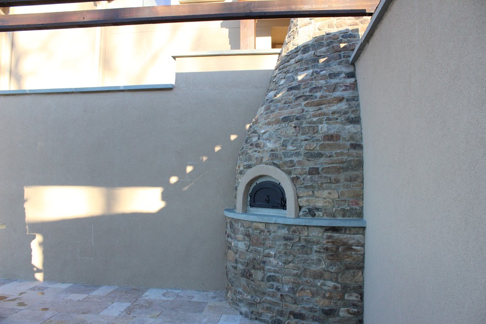 Inspiration for a transitional patio in Charlotte.