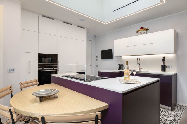IL COLORE VIOLA modern-kueche