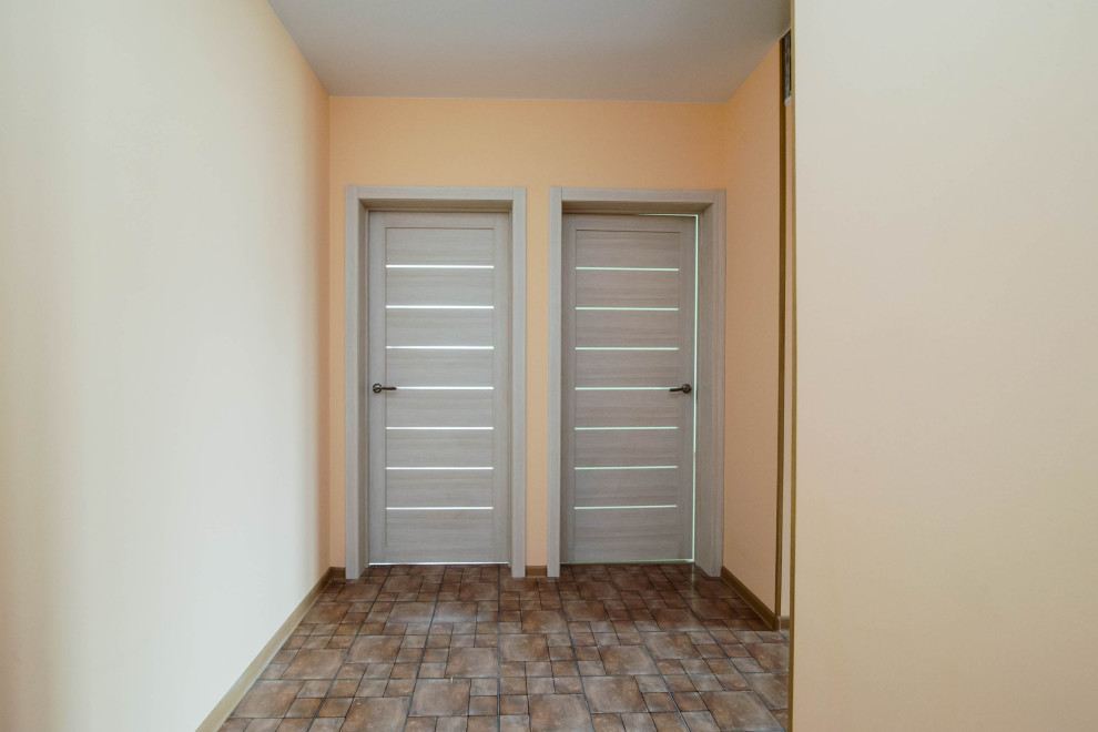 Ремонт прихожей в двухкомнатной квартире 3