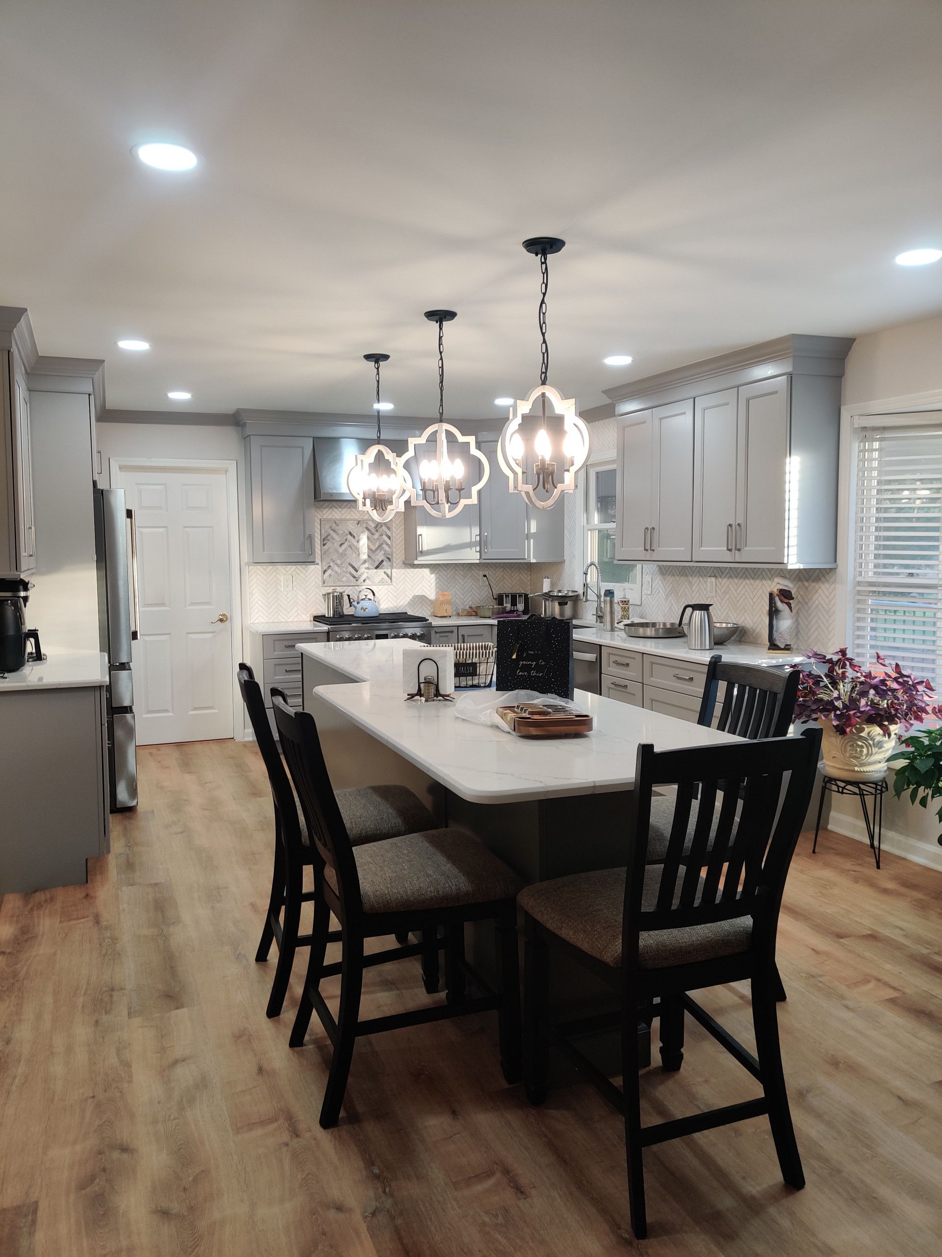 Various Kitchens Remodeling