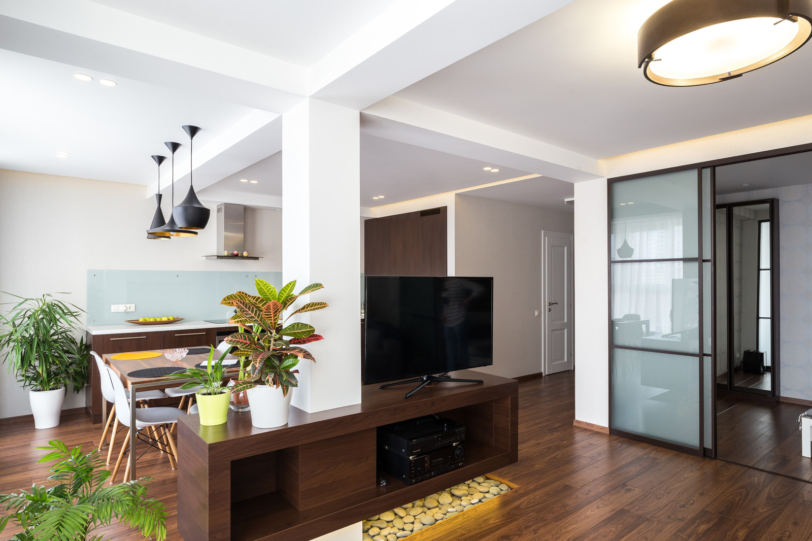 КВАРТИРА ДЛЯ ХОЛОСТЯКА