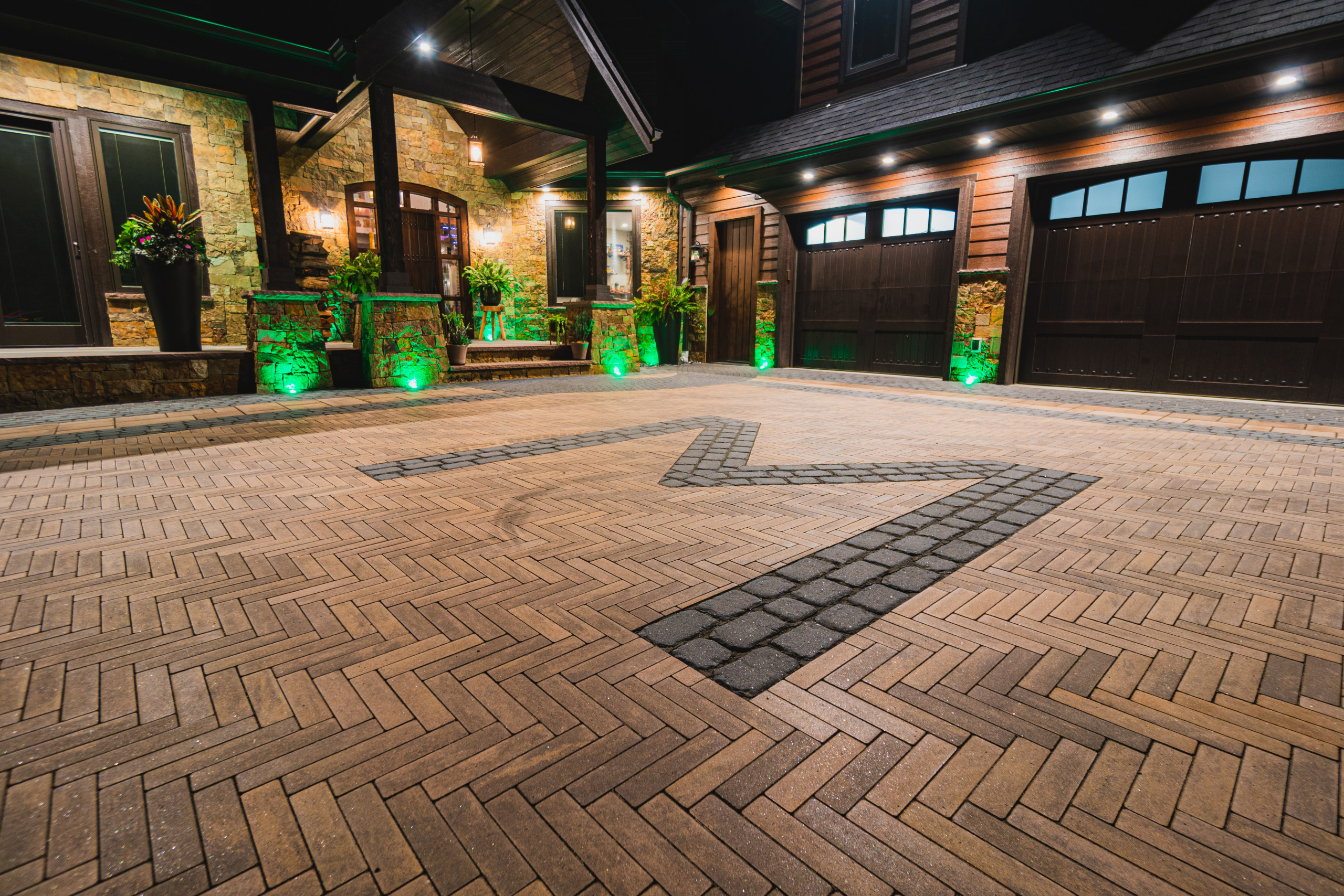 Award Winning Driveway Courtyard