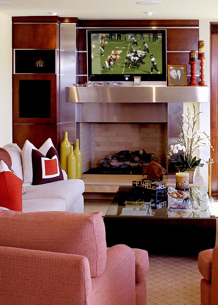 Inspiration for a small contemporary living room in Los Angeles.