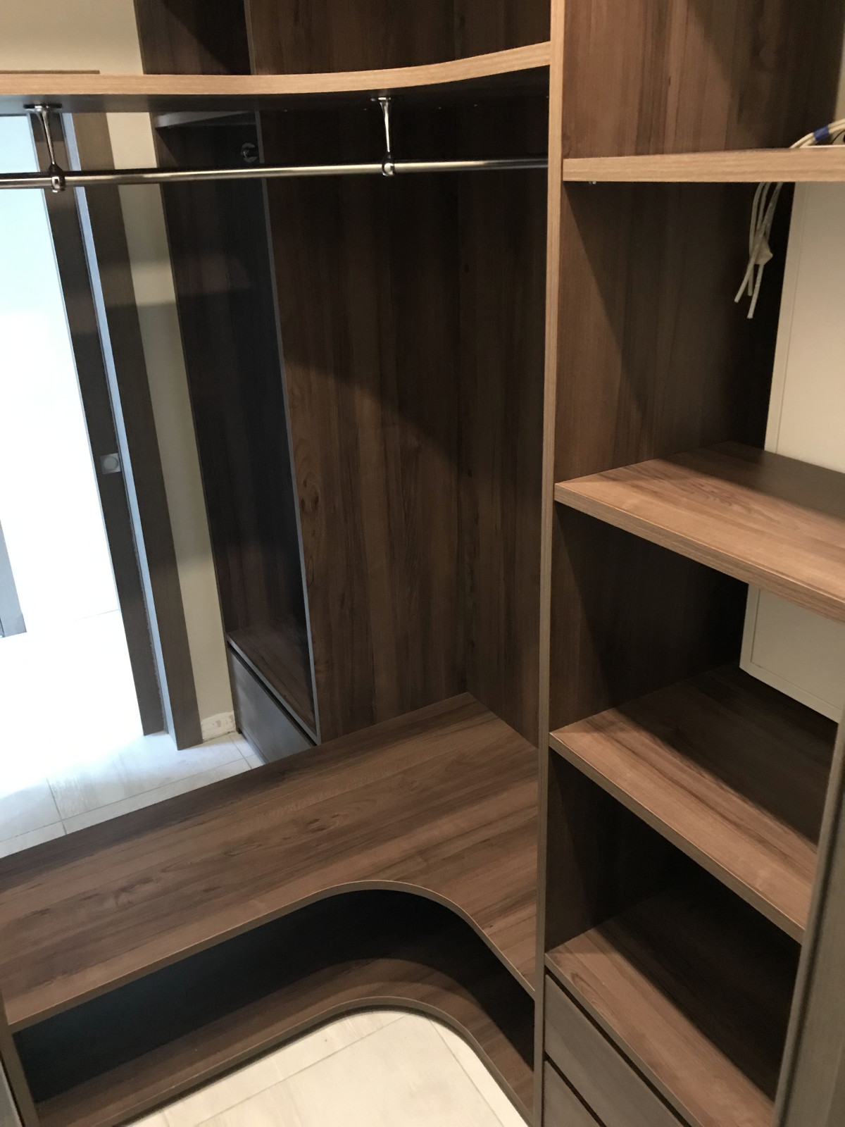 Вместительный гардероб