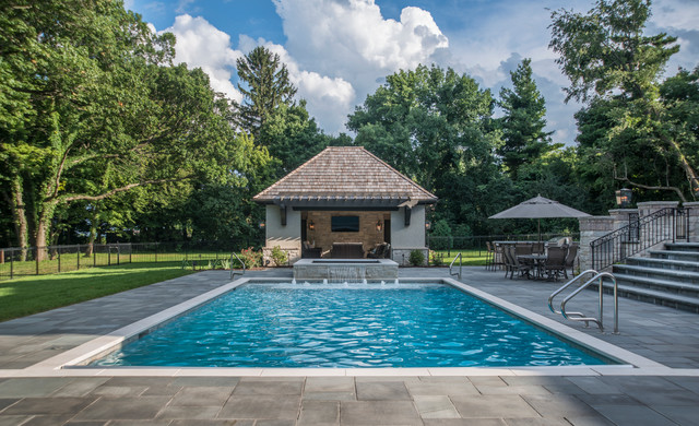 Lake Bluff, IL Swimming Pool, Spa, and Sunshelf with Bubblers klassisk-pool