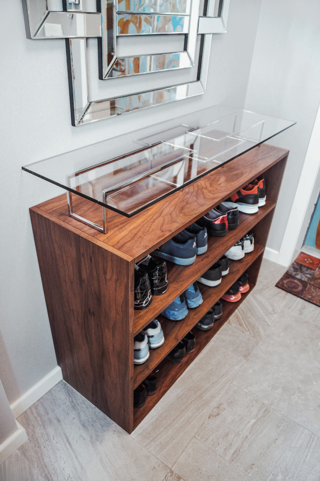 Галошница из массива