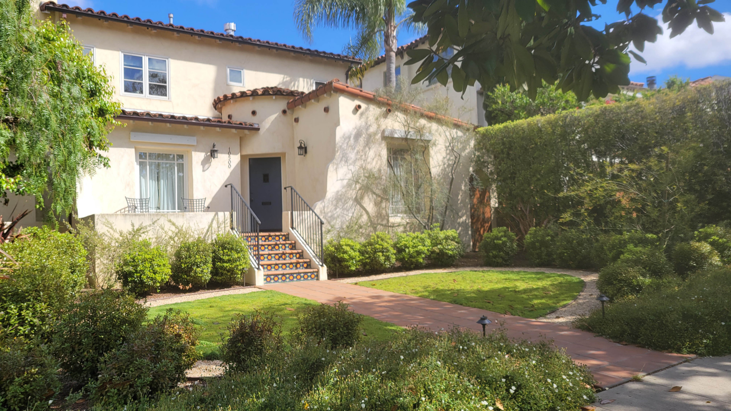 Cheviot Hills Hidden Gem