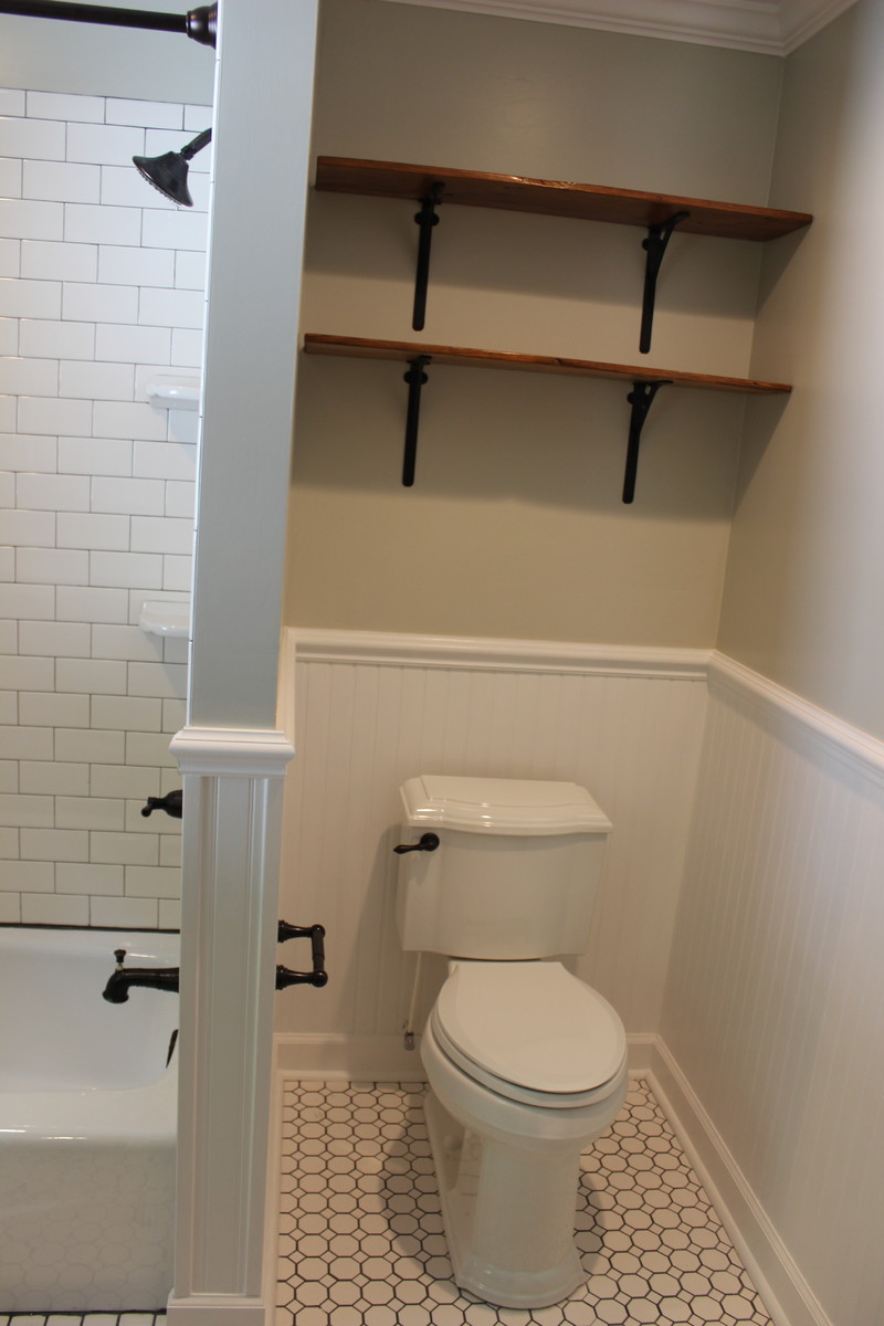 Transitional bathroom photo in Raleigh
