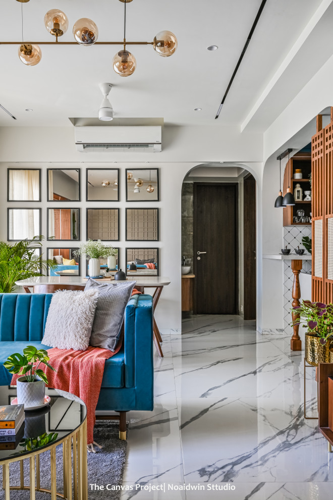 Contemporary living room in Pune.