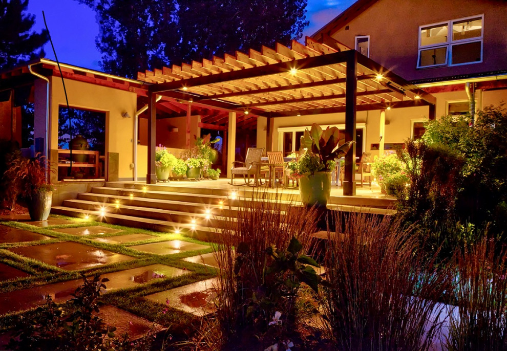 Home design - contemporary home design idea in Denver
