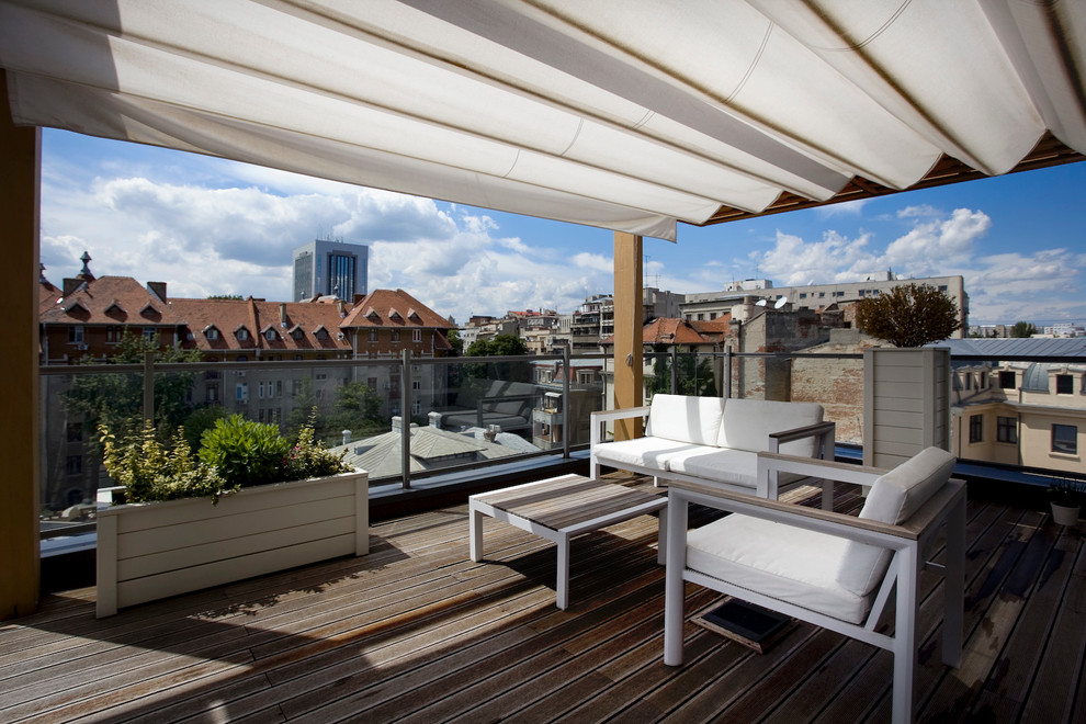 Design ideas for a contemporary rooftop and rooftop deck in Other.