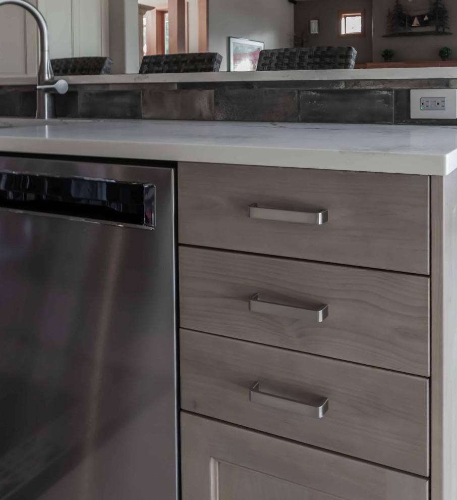 Wauna - Gig Harbor Kitchen