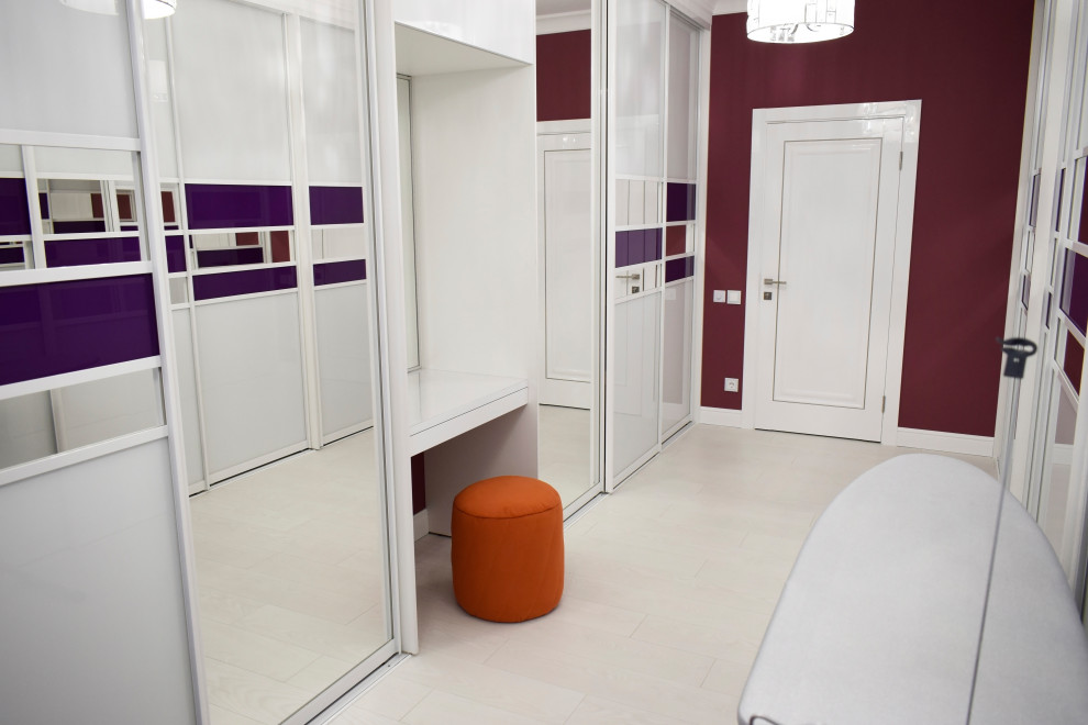 Реализация гардеробной комнаты для модной девушки