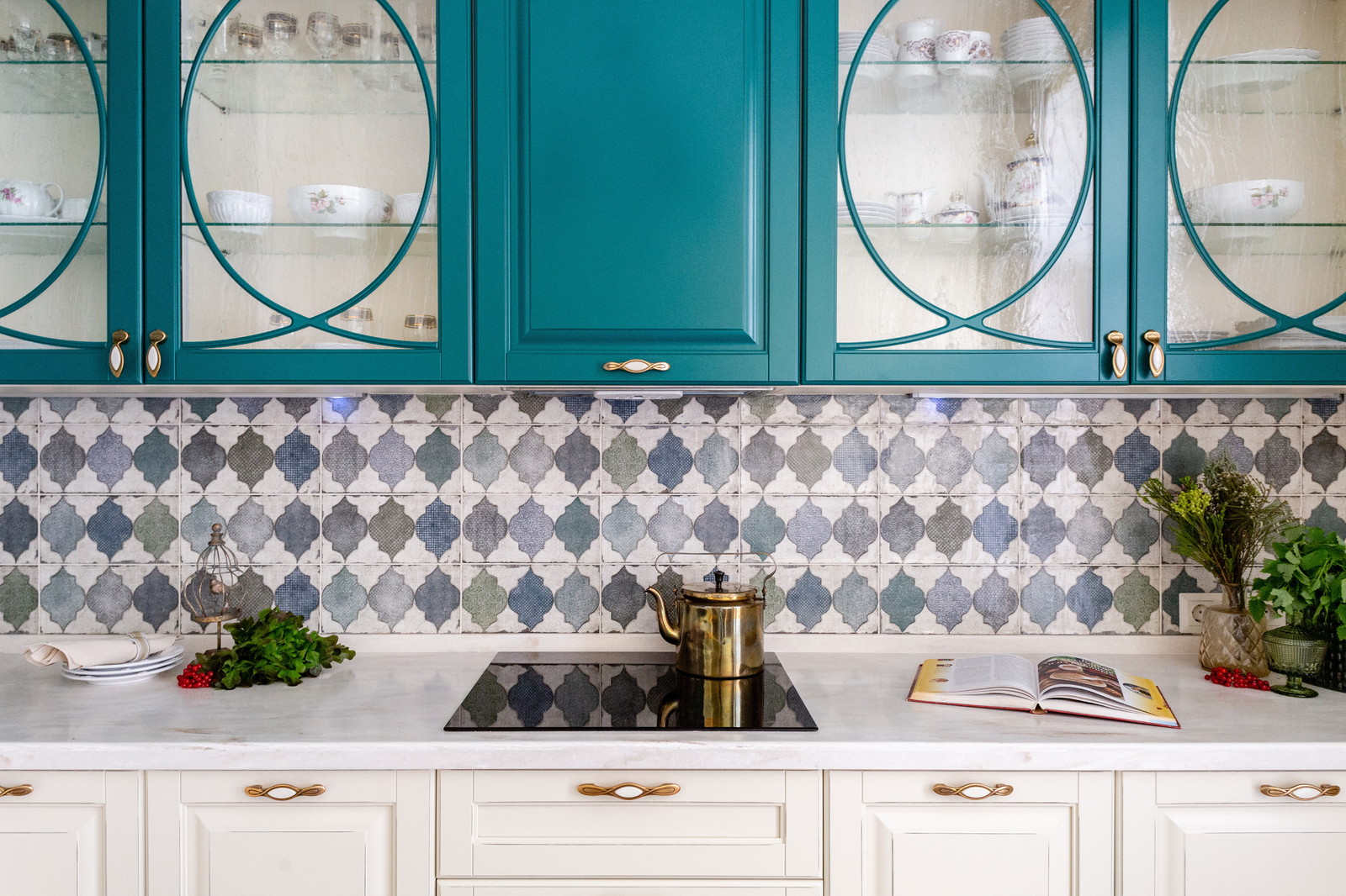 Кухня-гостиная в проекте "Лесная Зелень"