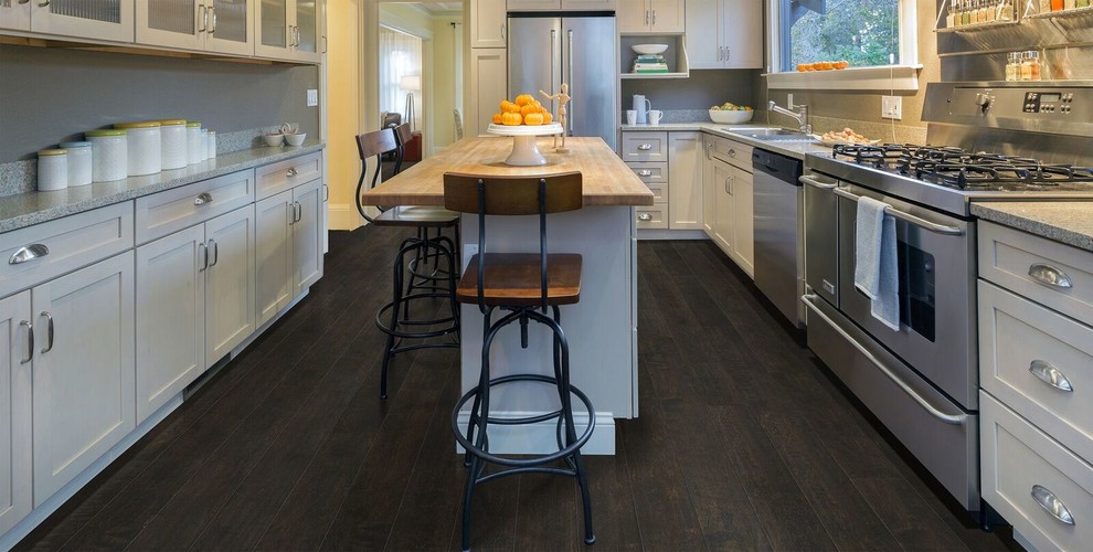 Kitchen - kitchen idea in Phoenix
