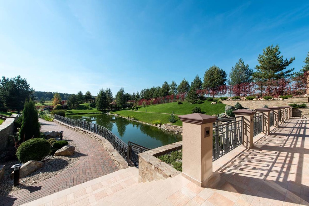 Дом в овраге