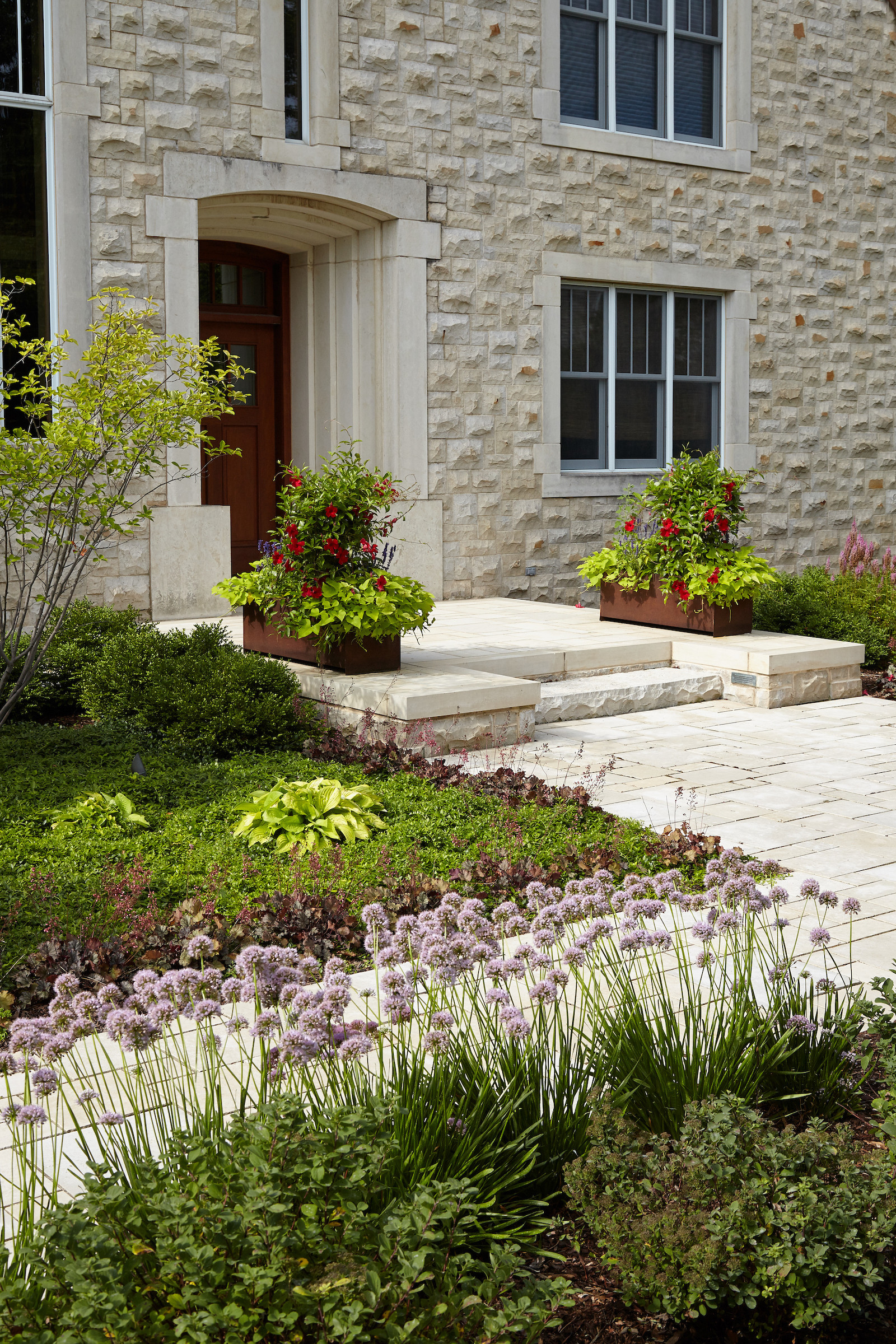 Contemporary Front Yard Landscape - Brookfield