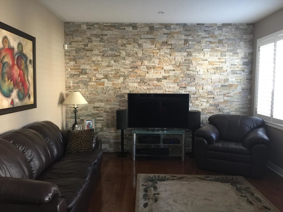 Home design - transitional home design idea in Toronto