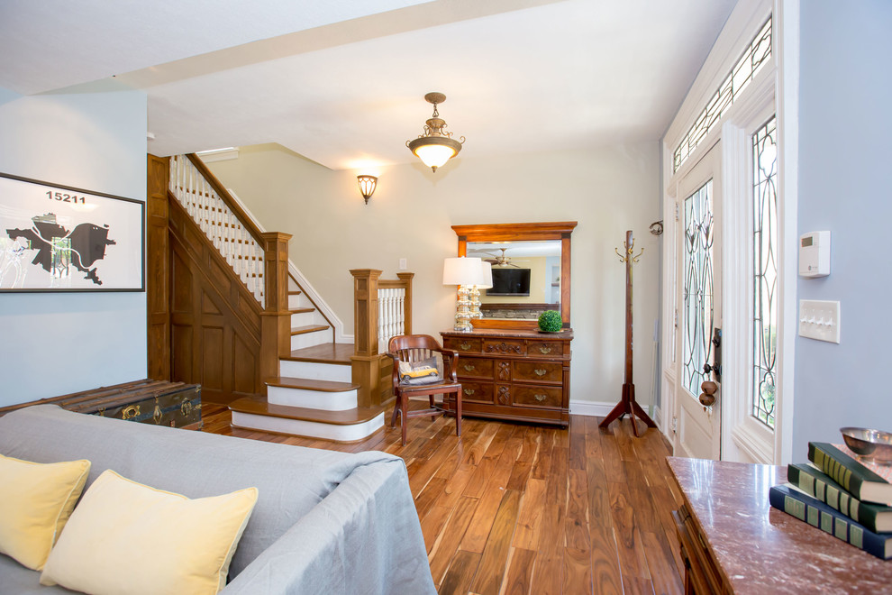 Entryway - transitional entryway idea