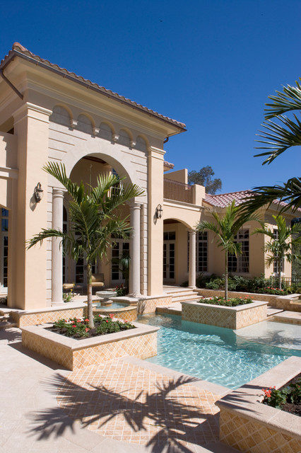 Sater Group's "Cordillera" Custom Home Plan mediterraneo-piscina