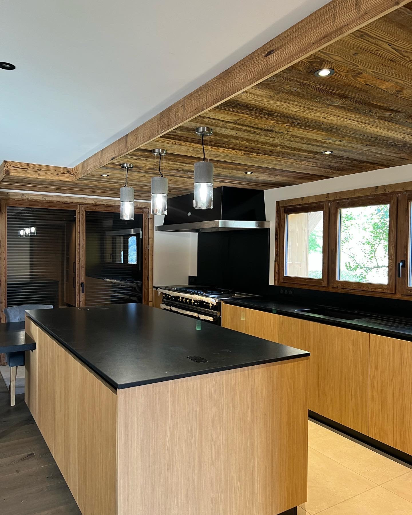 AGENCEMENT INTERIEUR CHALET DE MONTAGNE