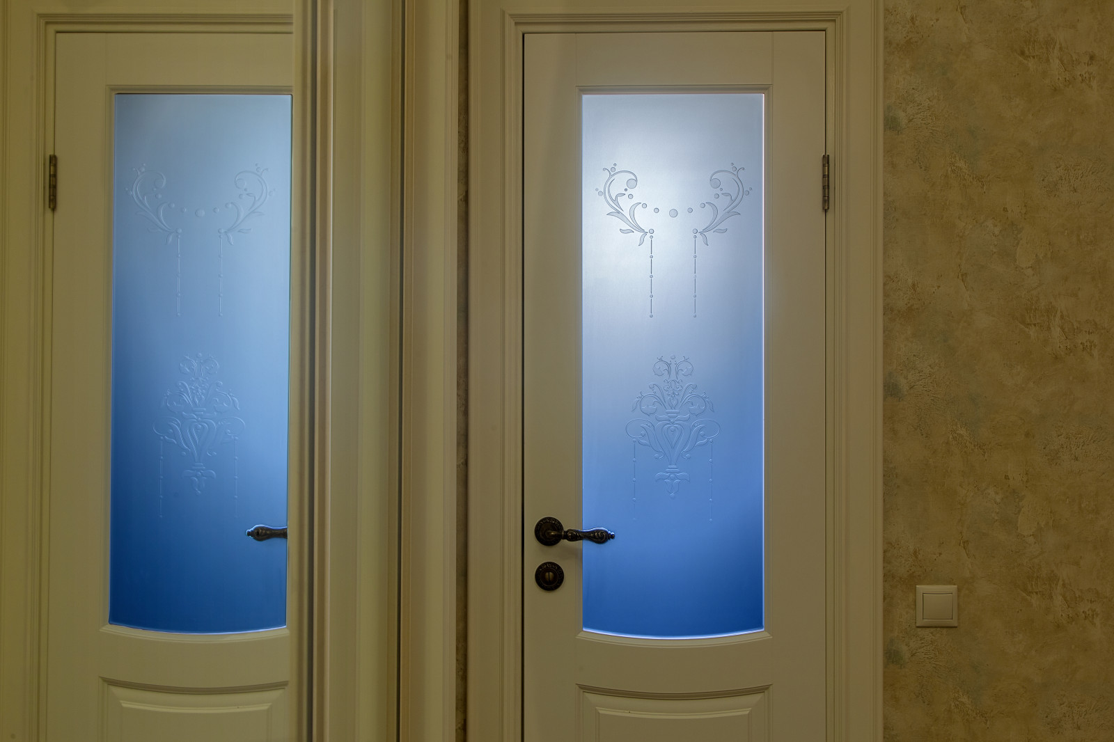 Гостиная, прихожая и холл в Классическом стиле. Фото реализованоного проекта