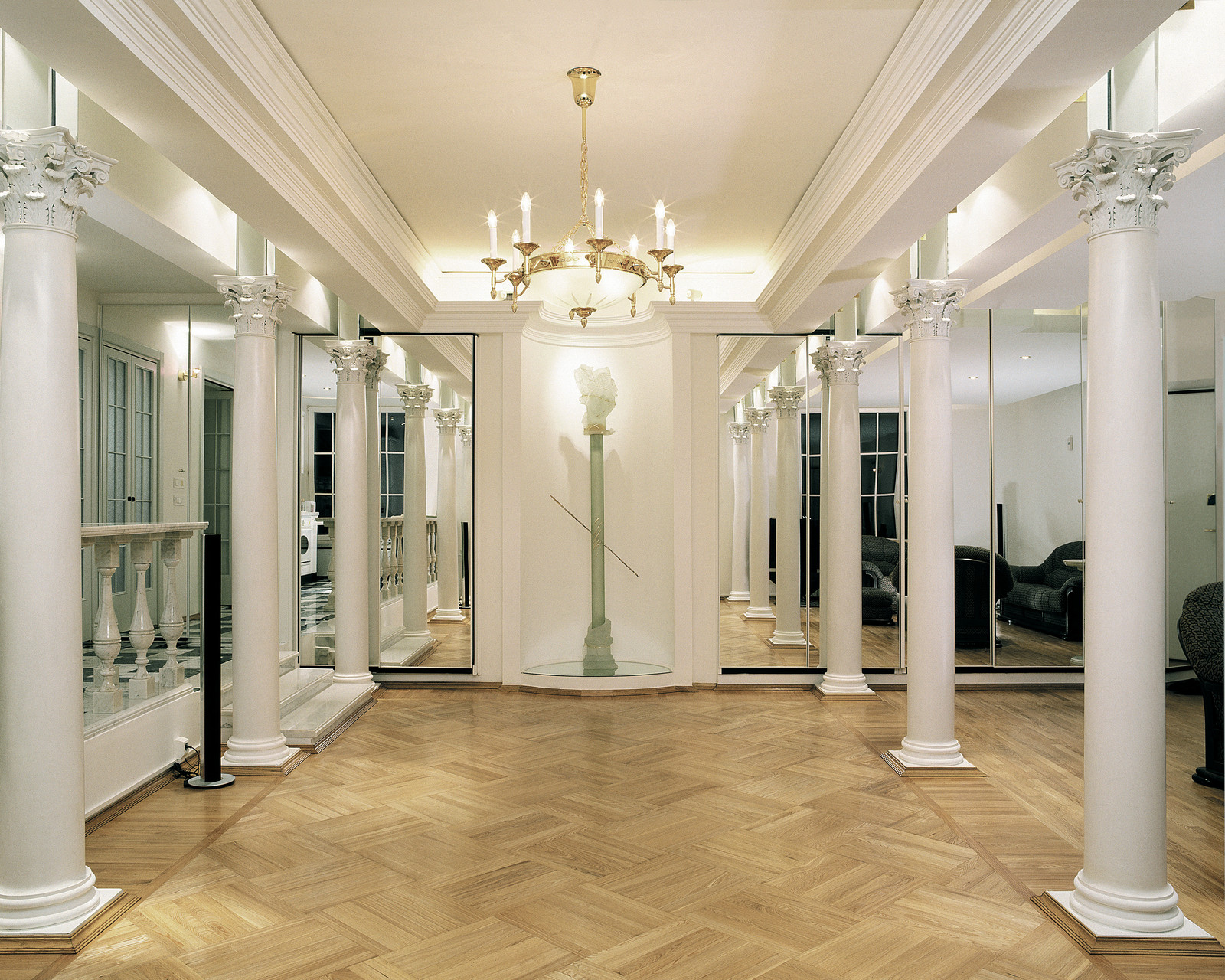 Квартира на Космодамианской наб