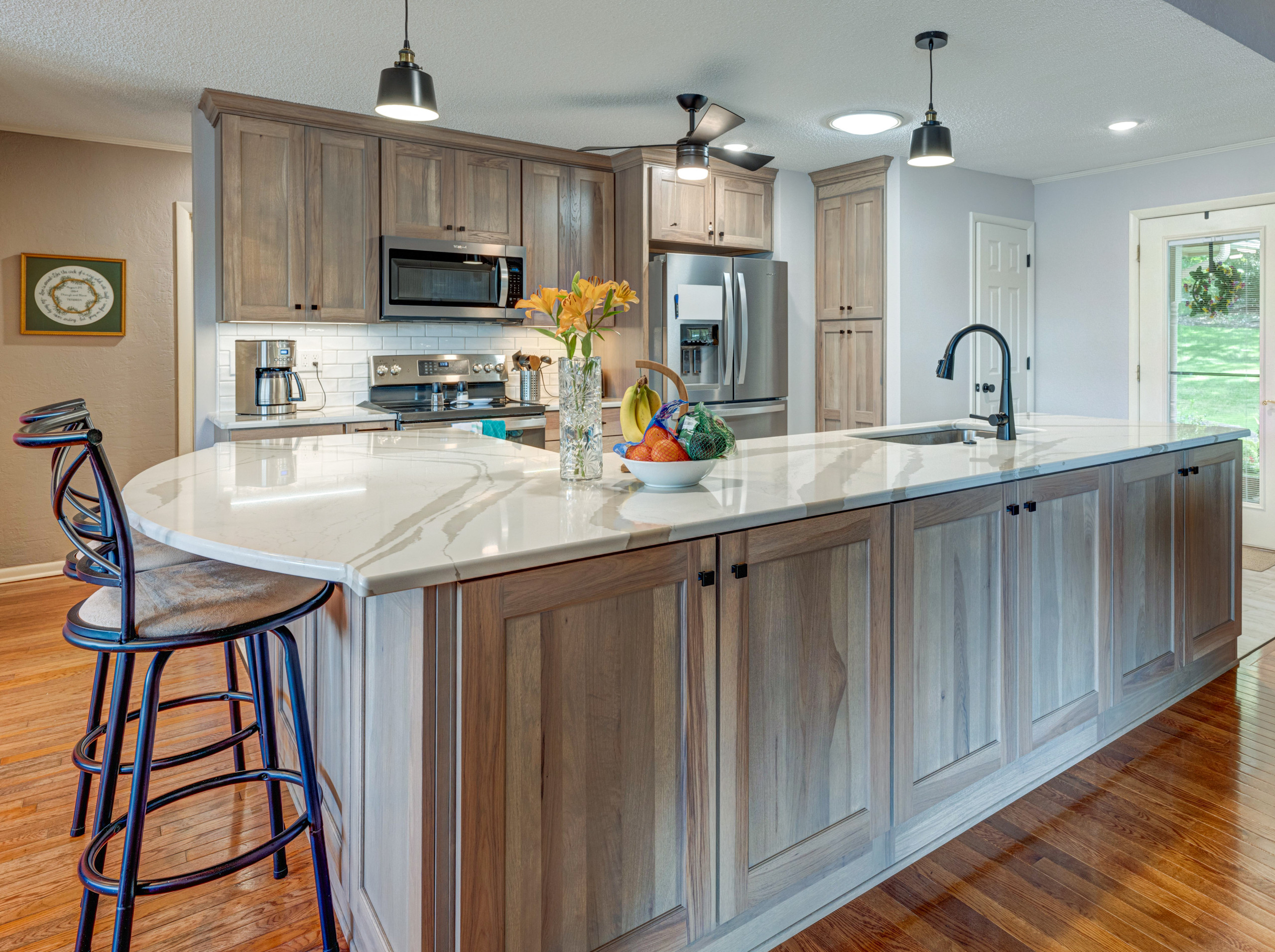 137 Meadowview Drive - Kitchen / Floor