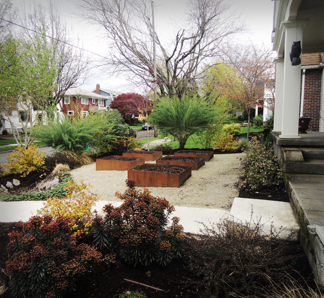Southeast Portland Residence modern-garden