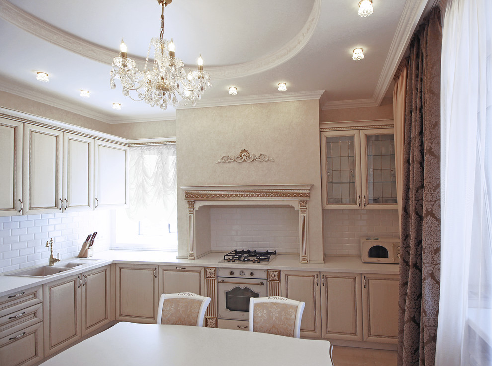 Двухэтажный дом "Светлая классика"