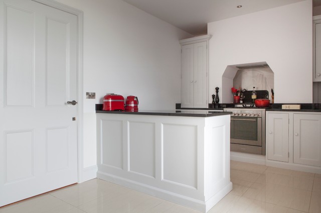 Small Kitchen Putney traditional-kitchen