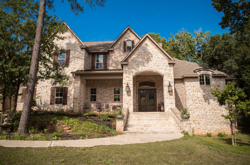 Example of a mountain style exterior home design in Houston
