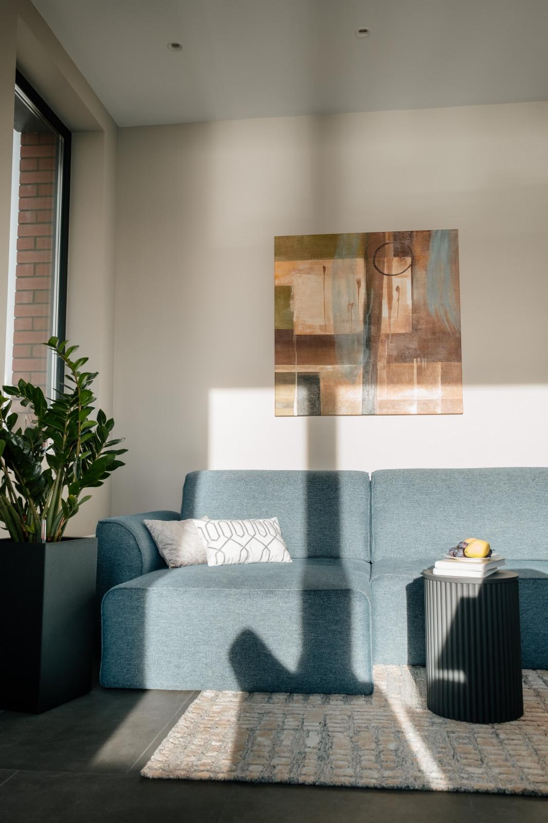 Дом на берегу реки