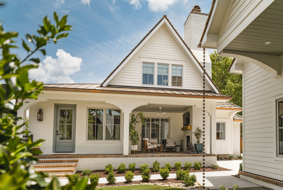 Country porch photo in Charlotte