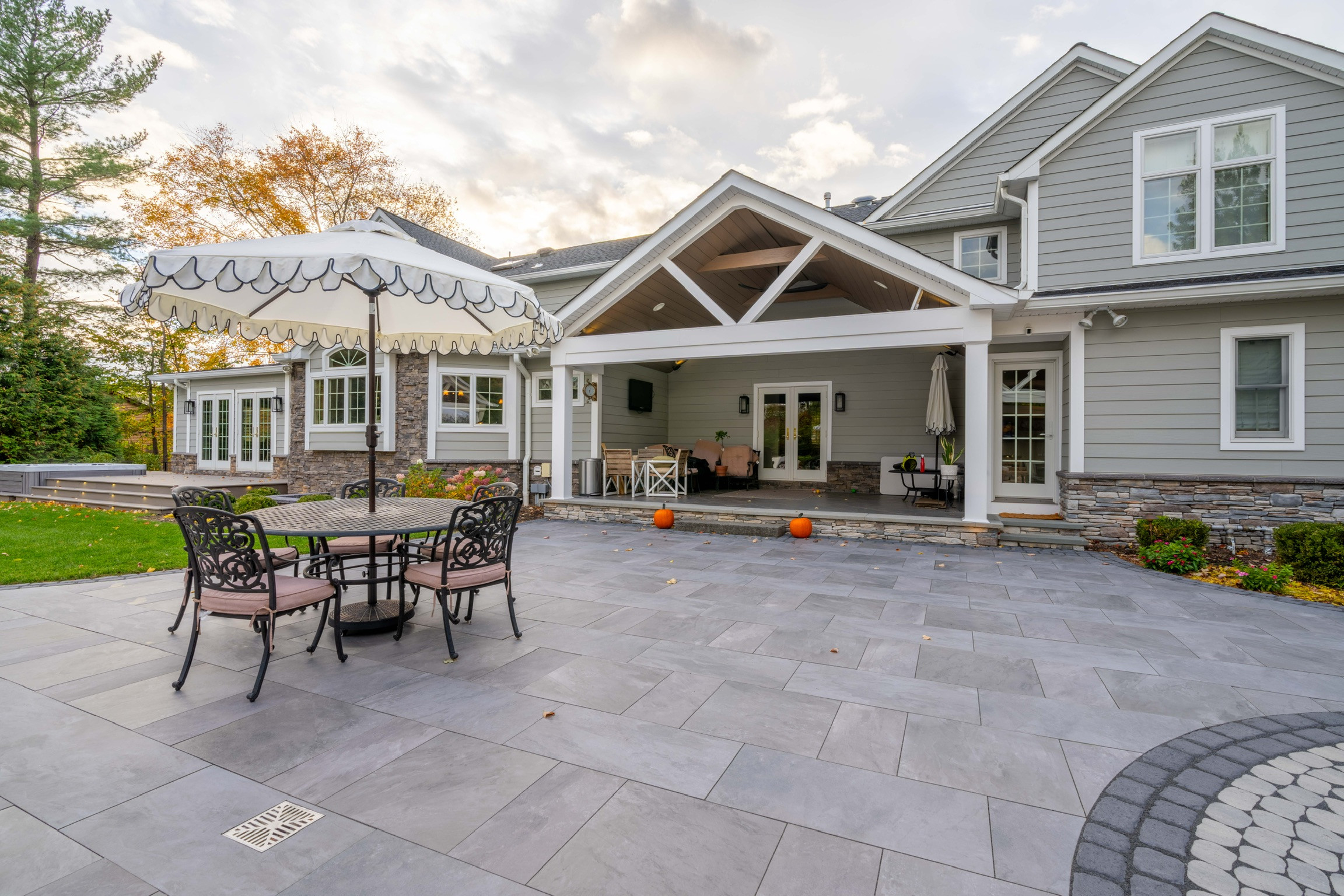 Porcelain Paradise with a Party Pavilian