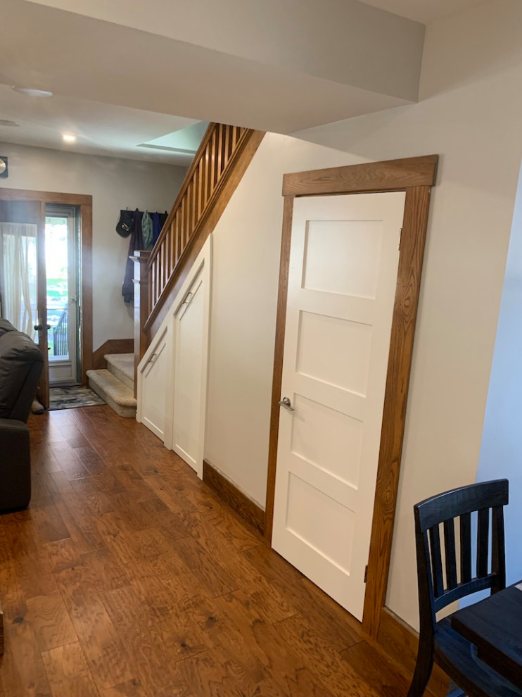 Home design - transitional home design idea in Toronto