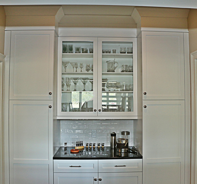 Luxurious Kitchen & Bath klassisch-modern-hausbar